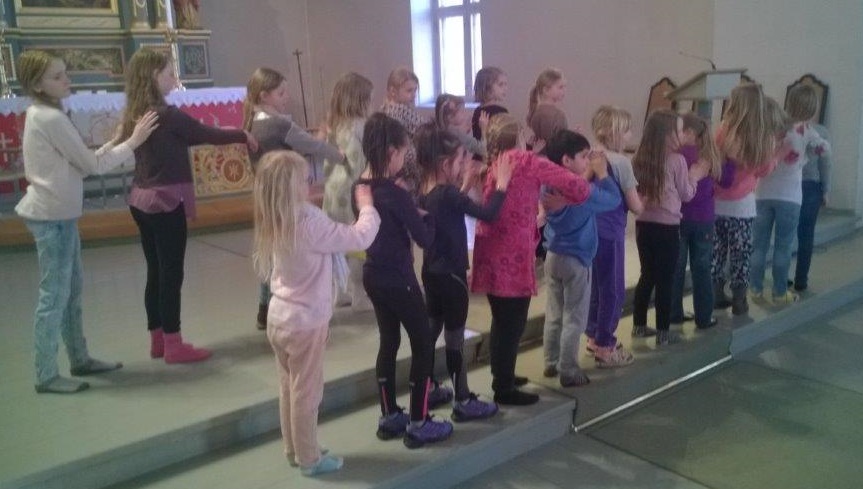 Barn som synger i Vang kirke